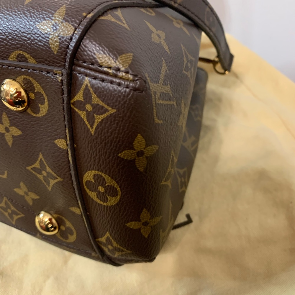 Louis Vuitton Montaigne MM SOLD 🍀🍀🍀 - Picture 9 of 14